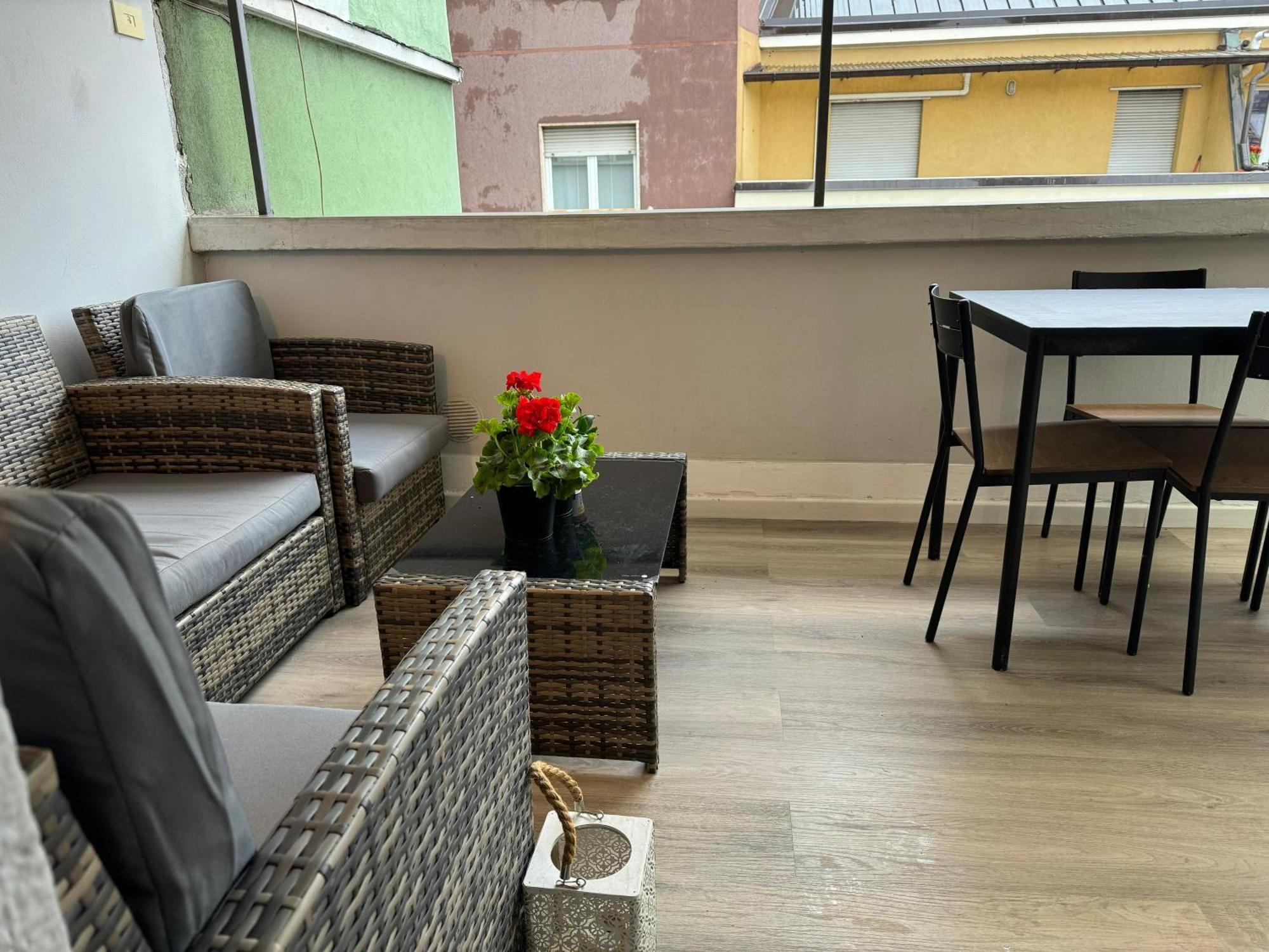 Apartament La Casa Di Tom - Homy Milano Zewnętrze zdjęcie